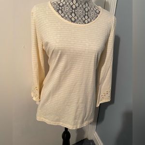 ⬇️Price Drop⬇️ Christopher & Banks top. Size L